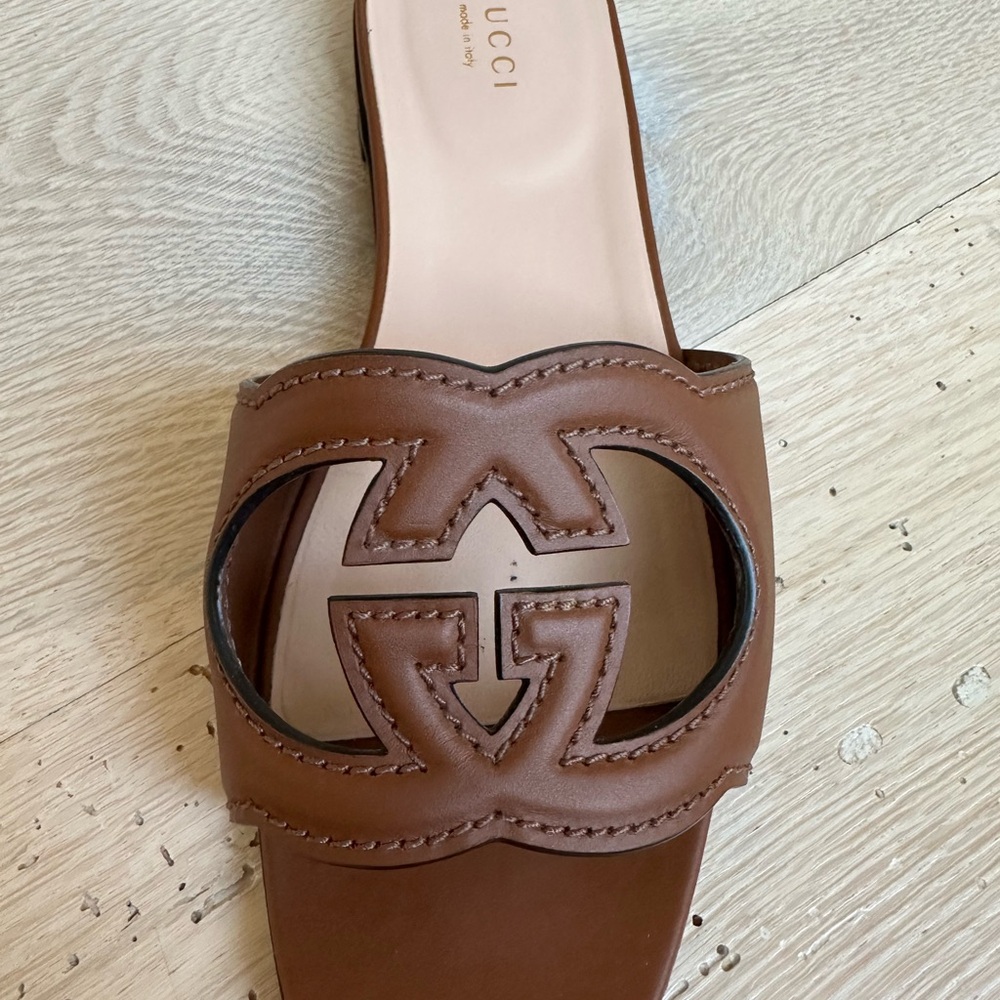 Gucci Tan Leather cutout Slide Sandals - Picture 3 of 7